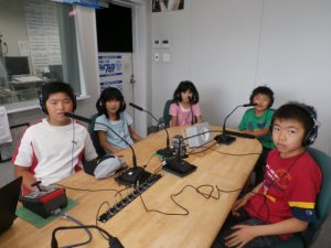 ラジオスタジオ子ども