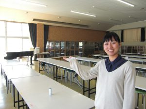 富士見町立本郷小学校栄養士小澤奈津美先生です